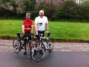 Former Bunzl CHS National Account Controller Ernest Craske and Paul Hirst, Strategic National Account Manager at Kimberly-Clark completed a 1000-mile bike ride across the UK to raise money for Pancreatic Cancer Research Fund